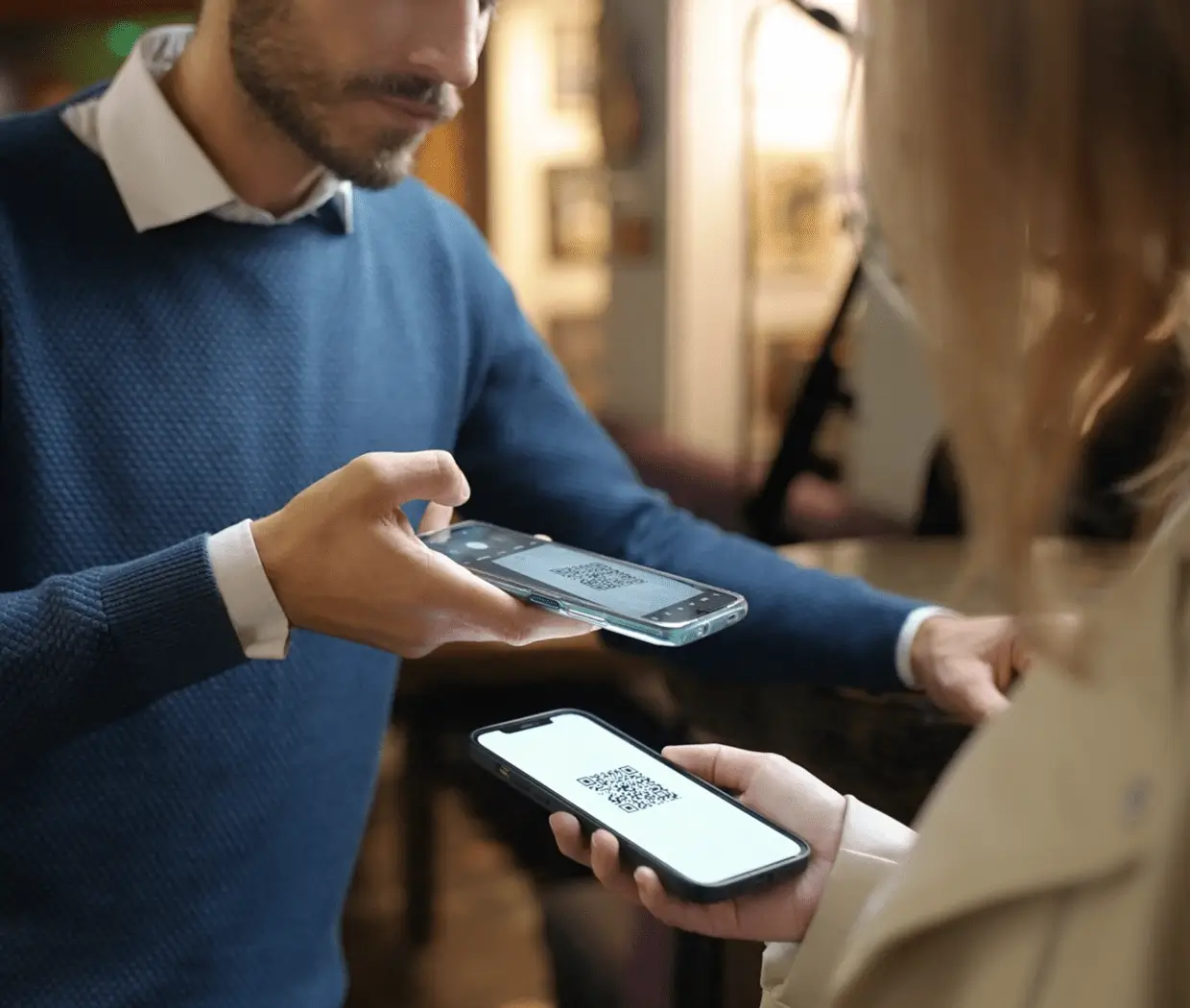 Customers receive a unique URL for their QR code. This code is scanned upon access to the event or meeting.